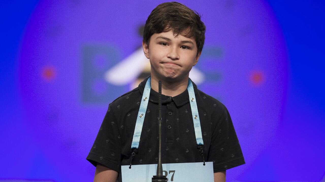Jonnen Messer, 11, from Germany, spells his word incorrectly during the 3rd Round. (Photo: AP) 