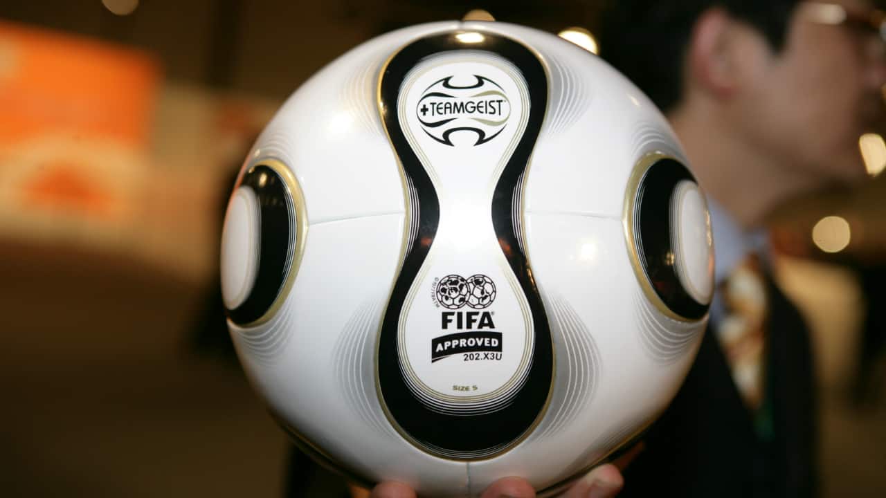 06 world cup ball