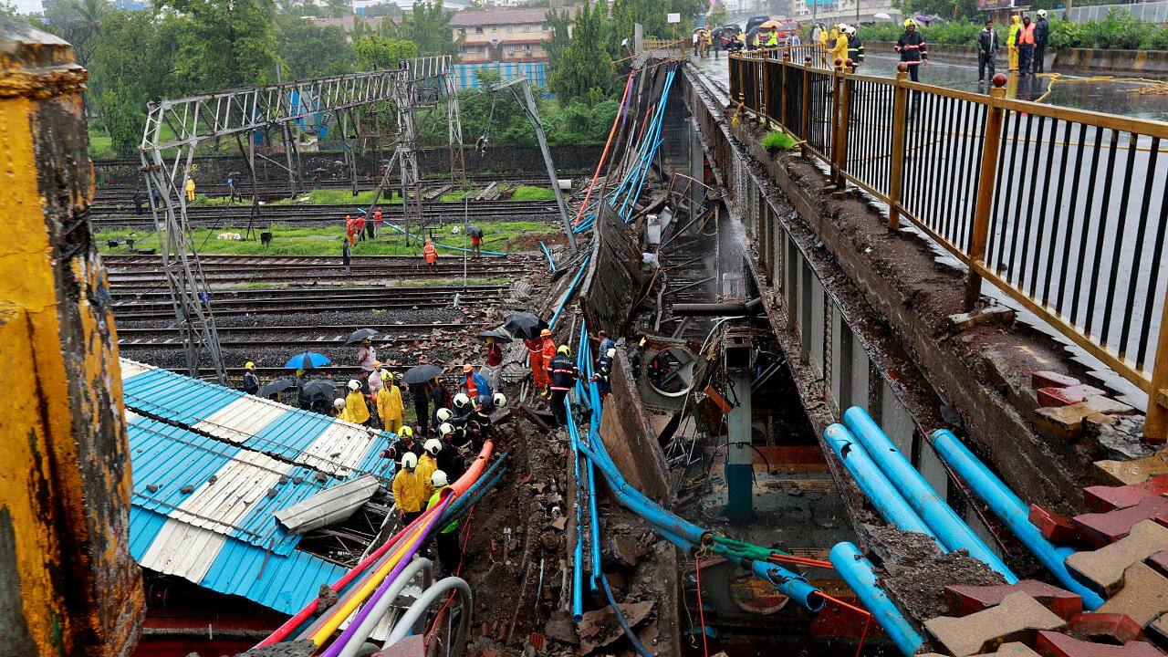 Andheri bridge collapse: Western Railway 'ignored its own warning'