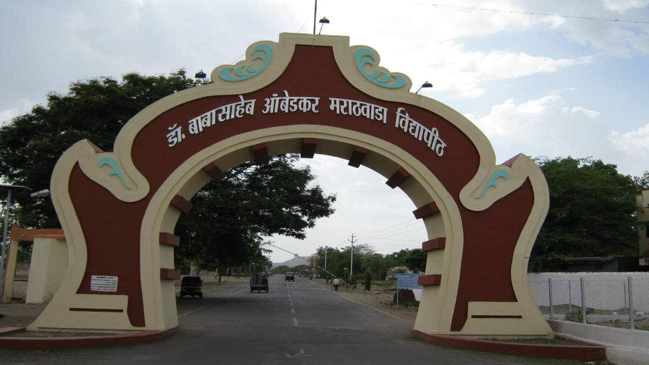 Controller of Examination gets the boot for printing degrees of flunked students