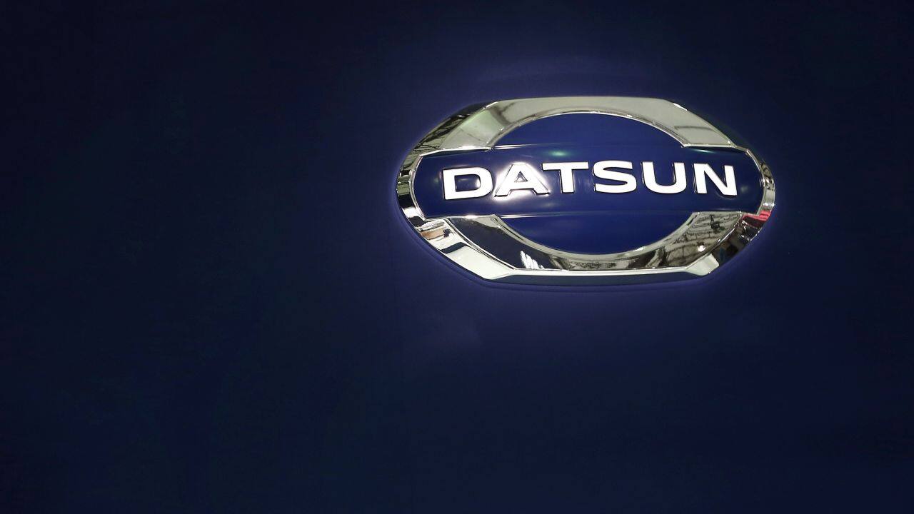 Datsun logo, symbol | history and evolution - YouTube