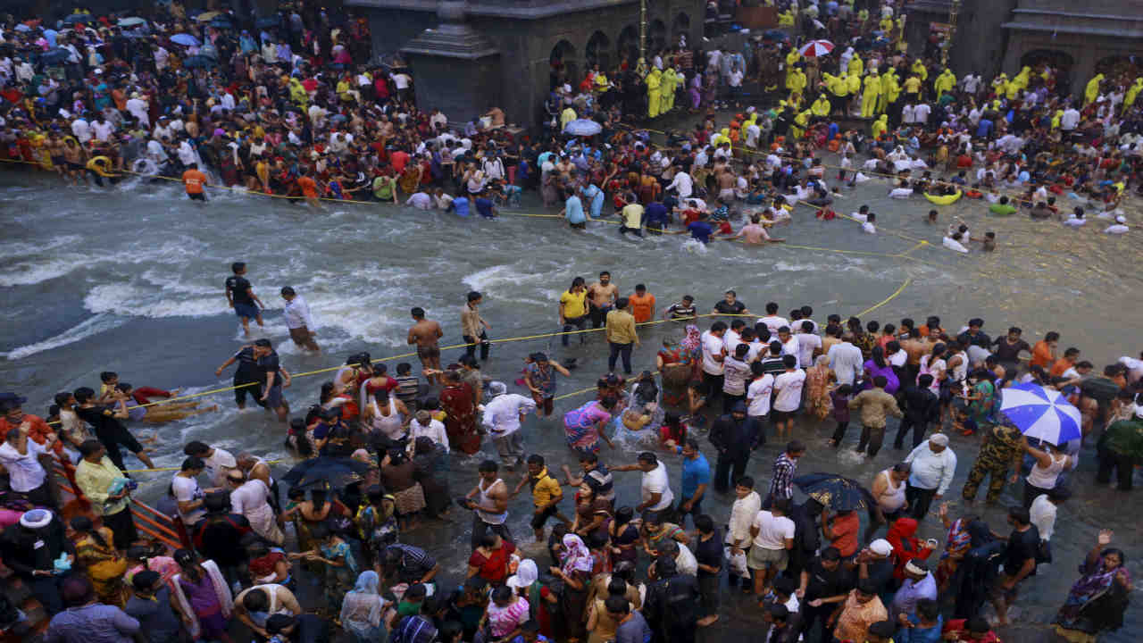 Swachh Bharat: GPS equipped vehicles at Kumbh Mela to aid mission