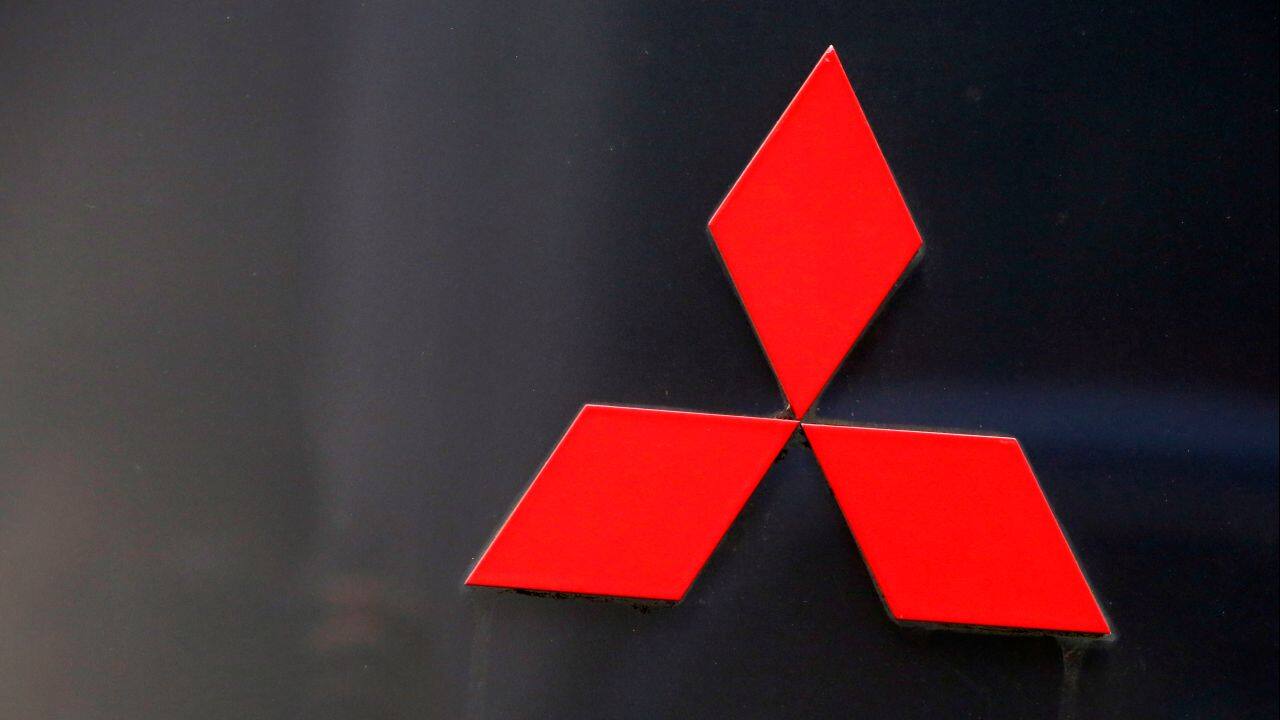 Mitsubishi Pajero gets a facelift for Chinese market