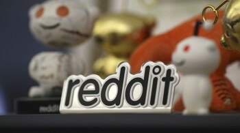 The feed collates content from various subreddits