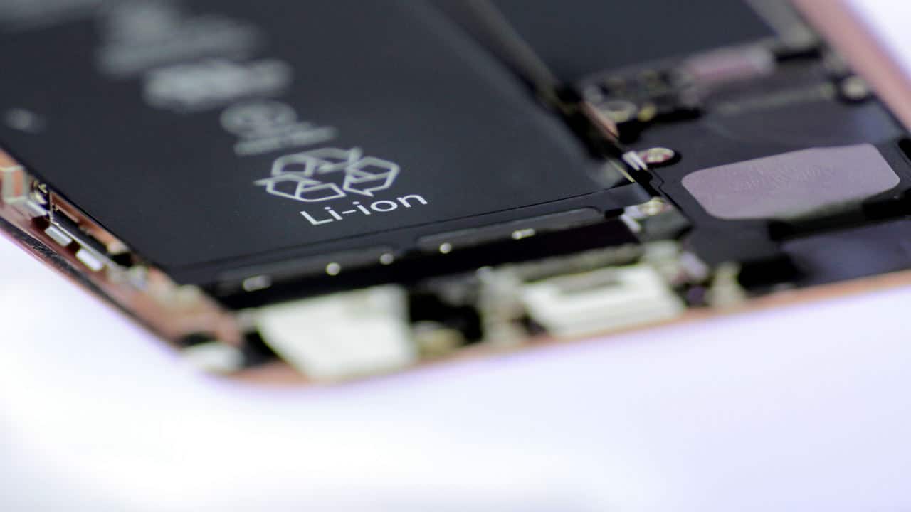 Dixon Tech forays into lithium-ion batteries in a step toward backward integration
