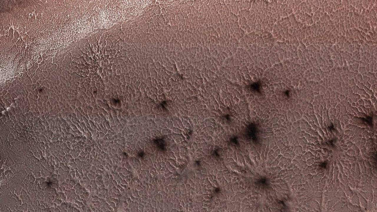 NASA discovers ‘spiders’ on Mars' South Pole during spring