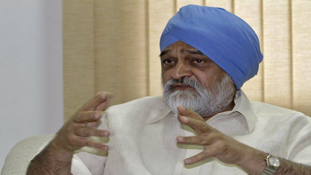 Fixing banking system crucial for GDP growth, says Montek Singh Ahluwalia