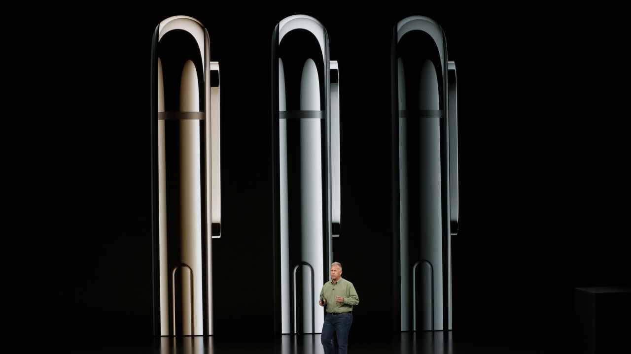 Apple iPhone XS and iPhone XS Max come in three storage variants – 64GB/256GB/512GB and three colour options. Apple iPhone XR comes in 64GB/128GB/256GB and six colours. (Image: Reuters) Apple iPhone XS and iPhone XS Max come in three storage variants – 64GB/256GB/512GB and three colour options. Apple iPhone XR comes in 64GB/128GB/256GB and six colours. (Image: Reuters)