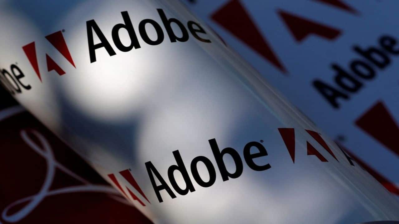 Removing unwanted objects in videos becomes easy with this Adobe After Effect new feature