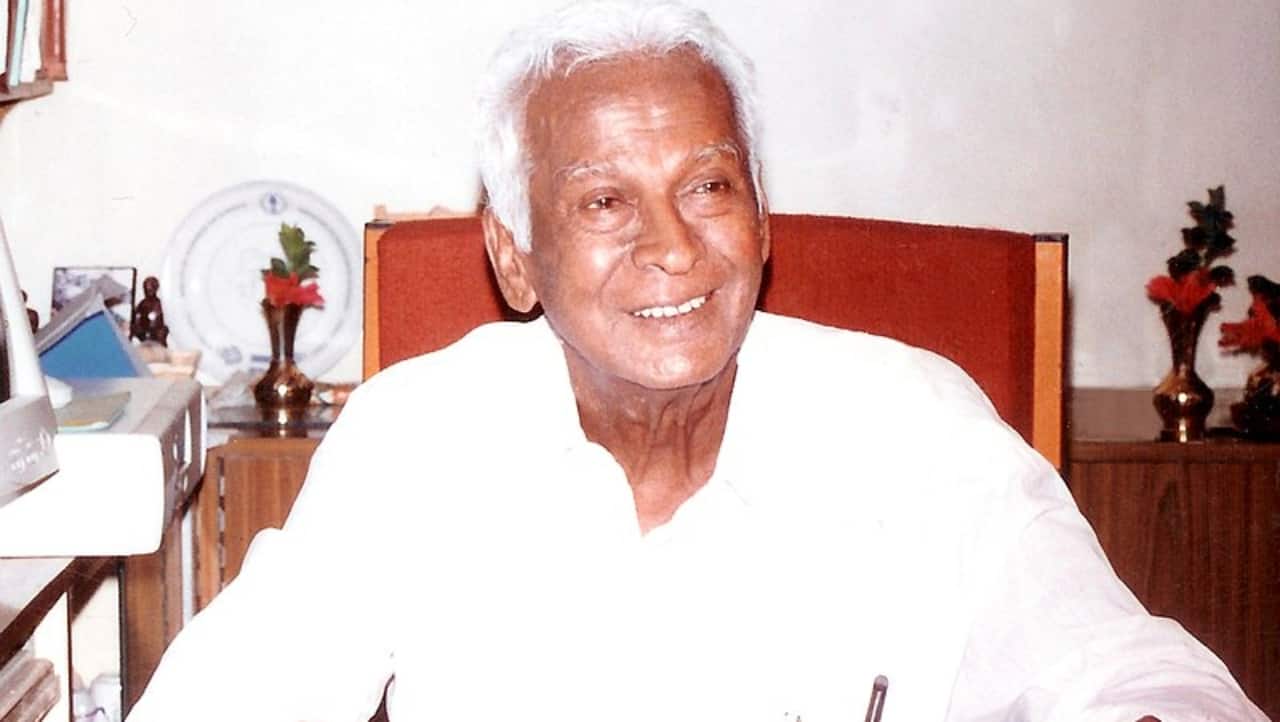 Answer: Dr Govindappa Venkataswamy 
