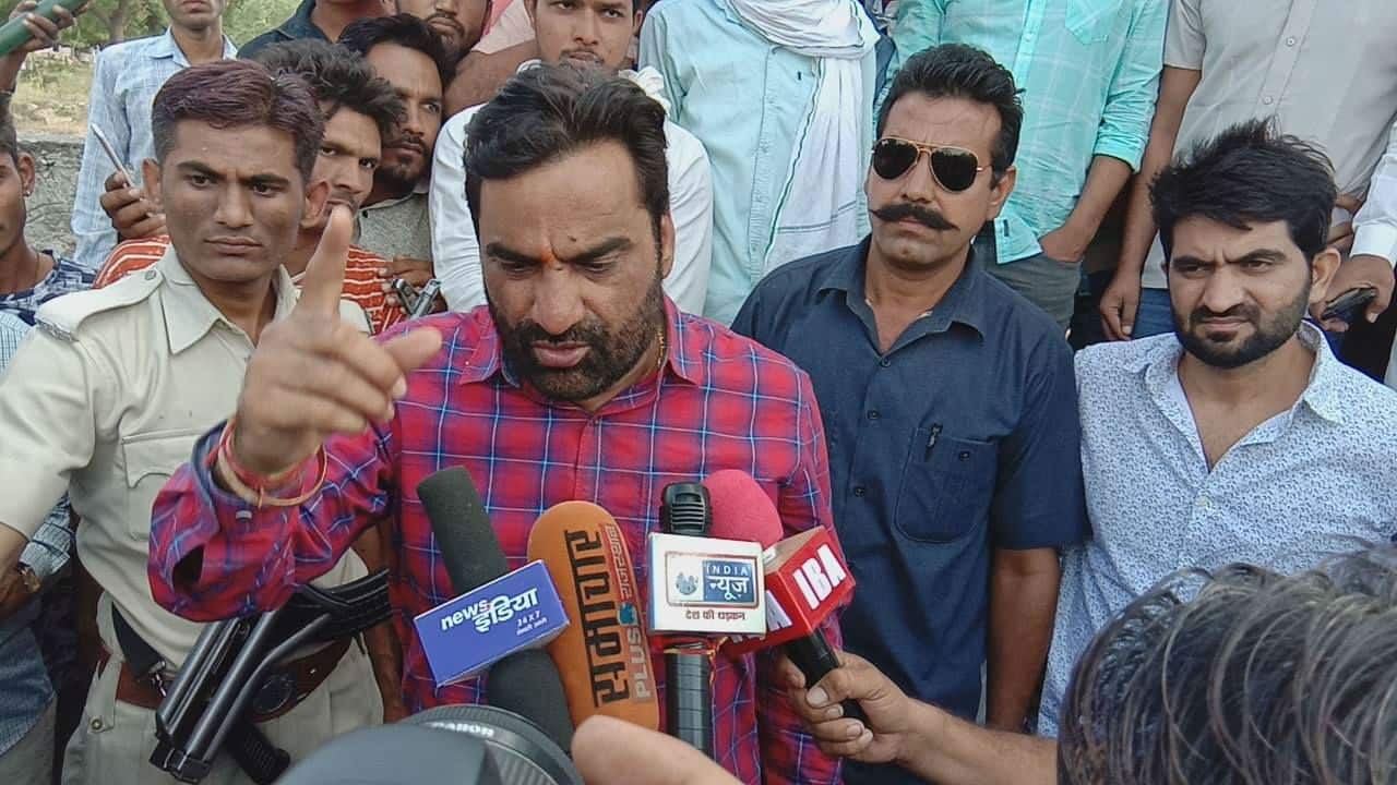 Battle of wits & vitriol in Rajasthan's Jat Bastion: Mirdha-Beniwal rematch in Nagaur but players have switched sides Battle of wits & vitriol in Rajasthan's Jat Bastion: Mirdha-Beniwal rematch in Nagaur but players have switched sides