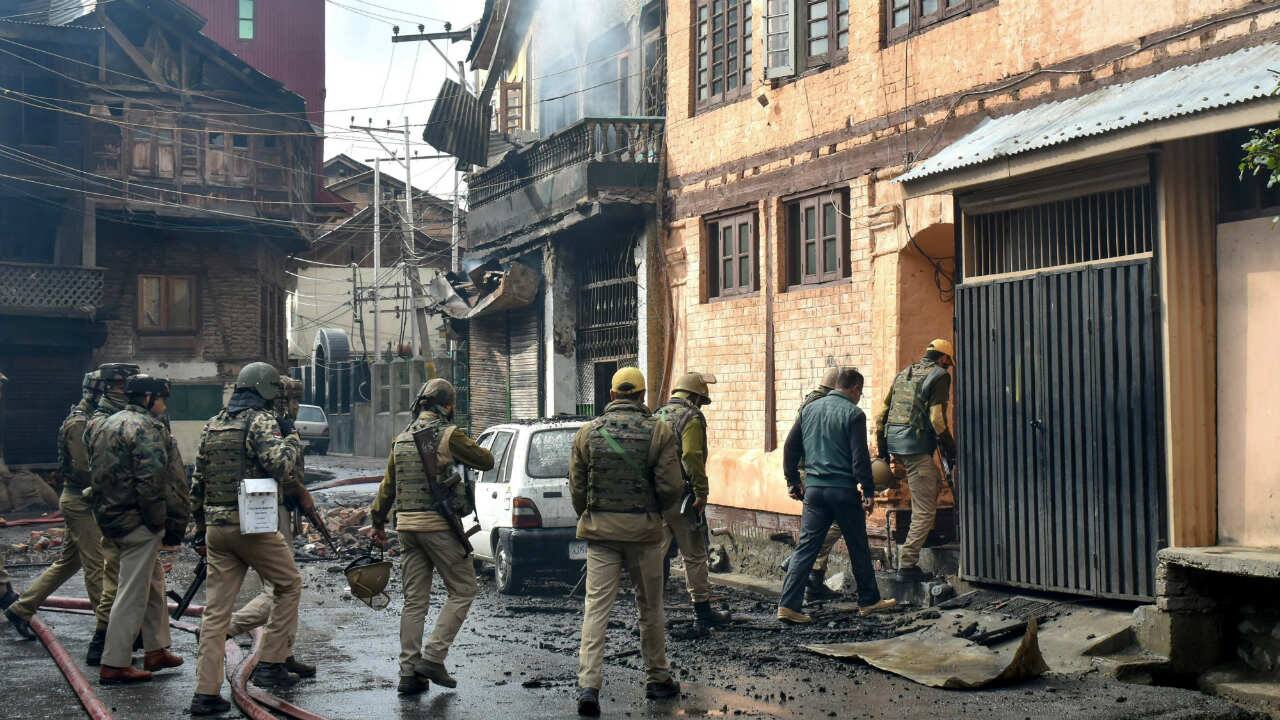 Police Officer, Army Jawan, 2 JeM Terrorists Killed In Encounter In J&K ...