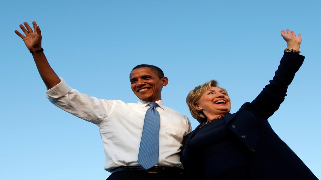 Explosive devices found in mail sent to Hillary Clinton and Barack Obama Explosive devices found in mail sent to Hillary Clinton and Barack Obama