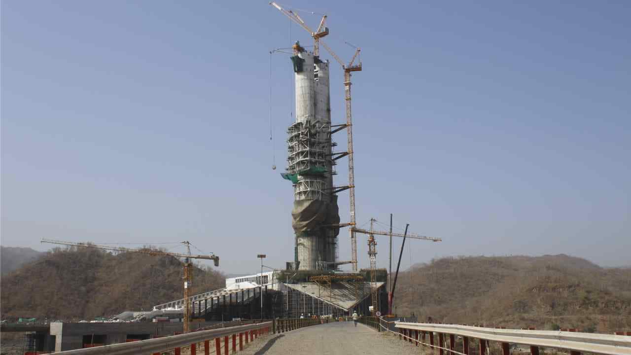 The structure has two vertical cores made of concrete and each has a high-speed elevator to reach the upper zones. The structural steel frames are built over the vertical concrete cores, which are then clad by an outer layer of 6,500 bronze panels, giving it the shape of the statue. (Image: L&T) The structure has two vertical cores made of concrete and each has a high-speed elevator to reach the upper zones. The structural steel frames are built over the vertical concrete cores, which are then clad by an outer layer of 6,500 bronze panels, giving it the shape of the statue. (Image: L&T)