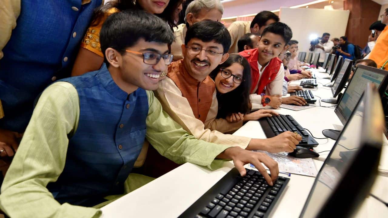 Diwali Muhurat Picks: HDFC Bank, Airtel, TVS Motor among top long term ideas by Axis Securities