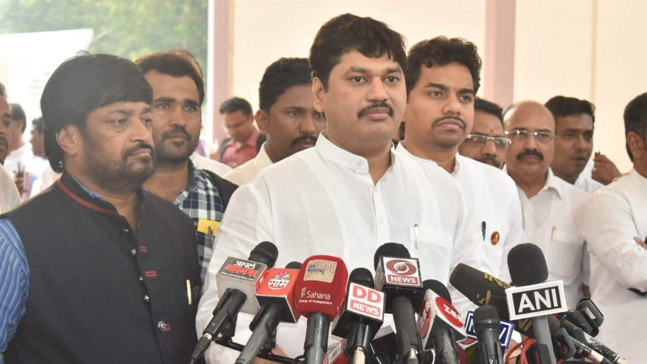 Guardian ministers appointed in Maharashtra; Dhananjay Munde not in list