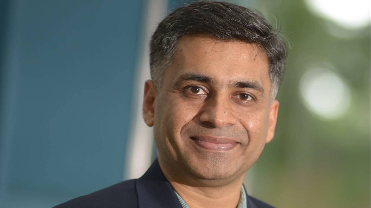 Be selective with IT & pharma; positive on Divi's Labs, DRL, Biocon: Vipin Khare