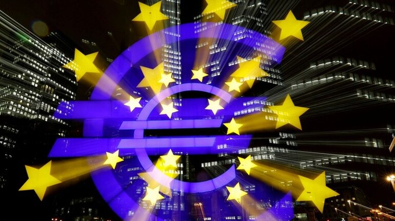 FILE PHOTO: The euro sign in front of the former headquarters of the European Central Bank (ECB) is photographed with long exposure in Frankfurt, Germany, November 20, 2017. REUTERS/Kai Pfaffenbach/File Photo FILE PHOTO: The euro sign in front of the former headquarters of the European Central Bank (ECB) is photographed with long exposure in Frankfurt, Germany, November 20, 2017. REUTERS/Kai Pfaffenbach/File Photo