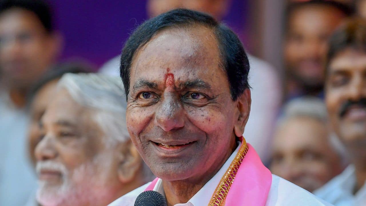 Narendra Modi congratulates KCR as he takes over reins of Telangana