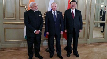 Russia's President Vladimir Putin, China's President Xi Jinping and India's Prime Minister Narendra Modi attend a meeting on the sidelines of the G20 summit in Buenos Aires