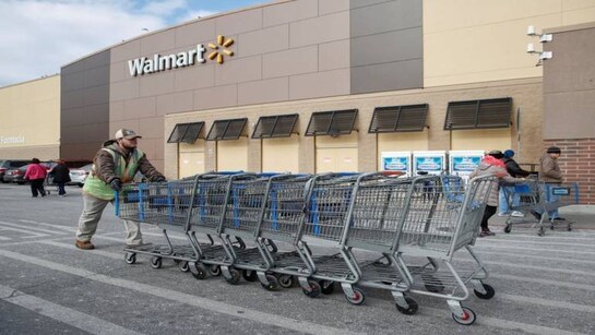 Walmart unveils subscription program to challenge Amazon