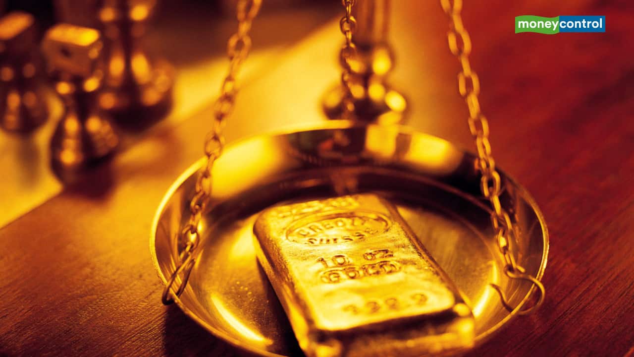 Gold prices dip marginally to Rs 49,757 per 10 gram; silver gains Rs 594 Gold prices dip marginally to Rs 49,757 per 10 gram; silver gains Rs 594