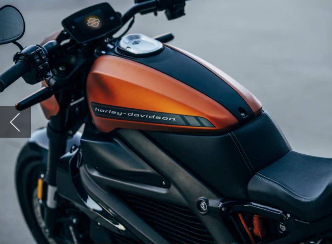 The bike is equipped with a telematics system called H-D Connect that uses LTE to feed data about the vehicle's performance, including battery status, service reminders and more via a dedicated app. Harley Davidson has claimed that LiveWire will be the first mass-market cellular-connected electric motorcycle. (Image: Harley-Davidson)