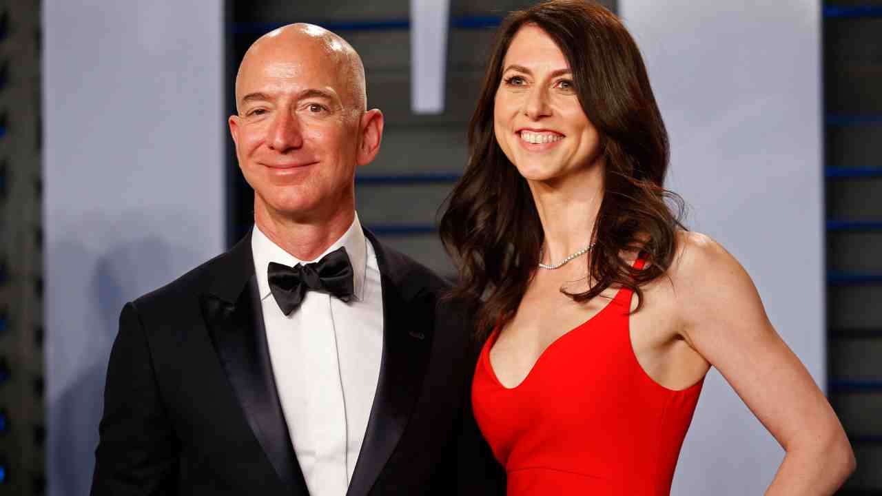 Answer: MacKenzie Bezos (Image: Reuters)