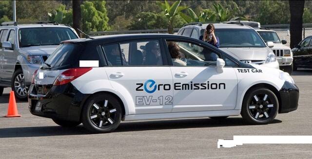 Q18. Which company came out with this electric car? 