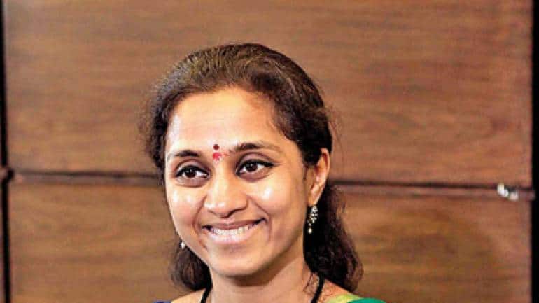 ‘यह उनका अधिकार है, दान नहीं’: Supriya सुले ने पेंशन बढ़ाने की मांग उठाई; वित्त मंत्री सीतारमण ने जवाब दिया 3 NCP's Supriya Sule compliments Niramala Sitharaman, says FinMin has outperformed all departments