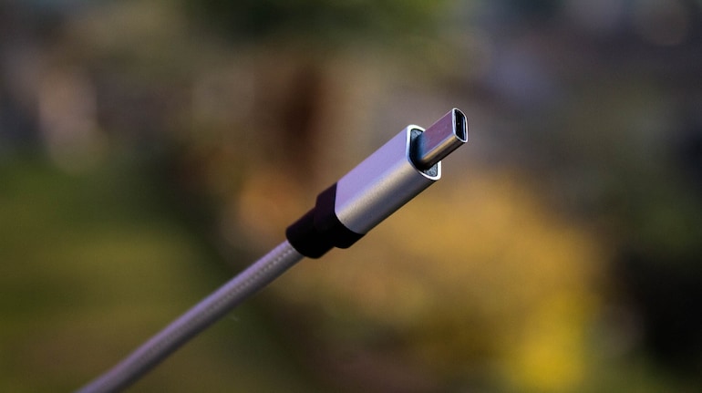 India makes USB Type-C charging mandatory for device makers from March 2025 - Moneycontrol