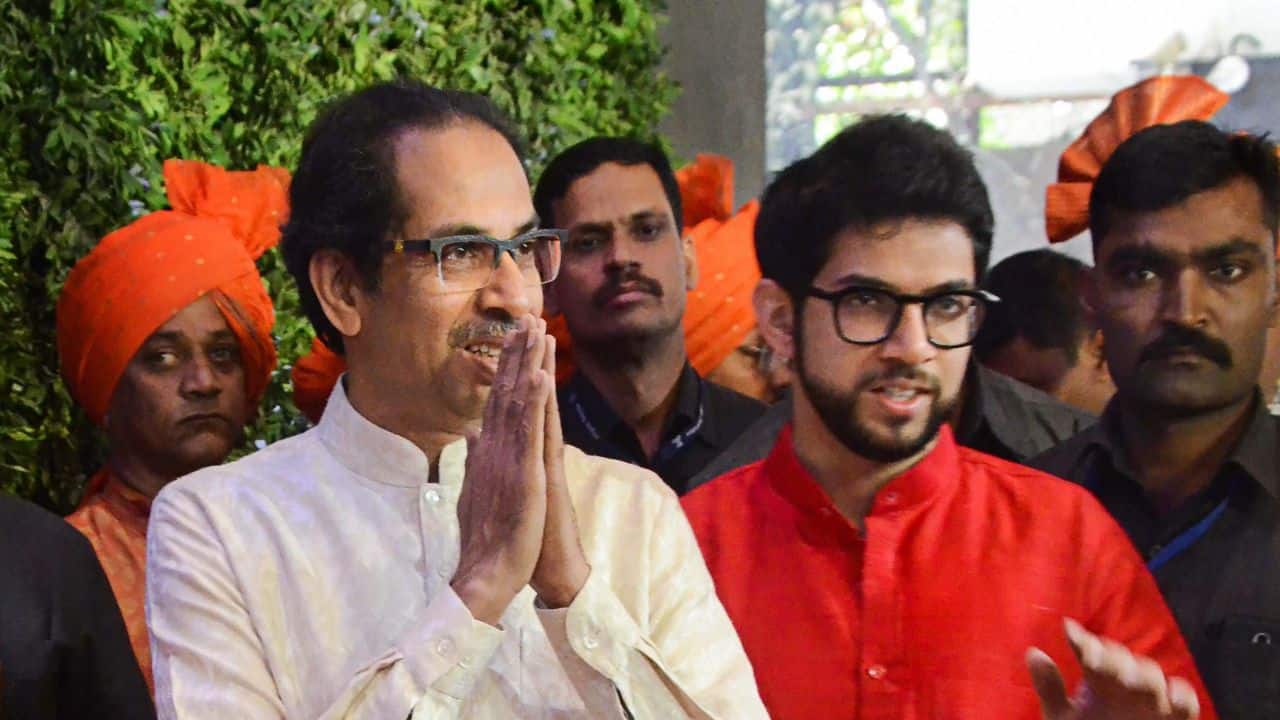 Aaditya Thackeray reprimands Sena workers after they tonsured man for criticising Uddhav Thackeray Aaditya Thackeray reprimands Sena workers after they tonsured man for criticising Uddhav Thackeray