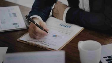 Do research papers by central bank economists suffer from conflicts of interest? Do research papers by central bank economists suffer from conflicts of interest?
