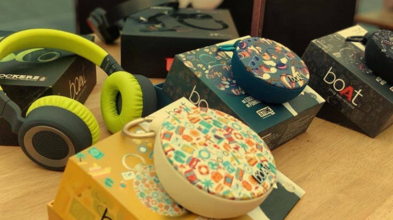 Answer: bOAT (Image: Facebook)