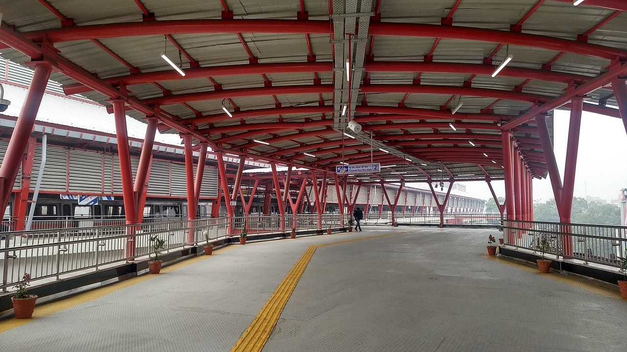 red line 3