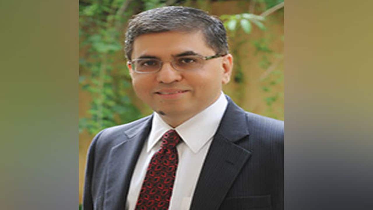 Worst is behind us, says HUL Chairman Sanjiv Mehta Worst is behind us, says HUL Chairman Sanjiv Mehta