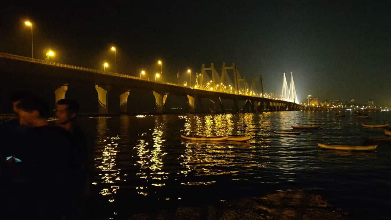 Mumbai Blackout puts a question mark on the city's 'islanding' system Mumbai Blackout puts a question mark on the city's 'islanding' system
