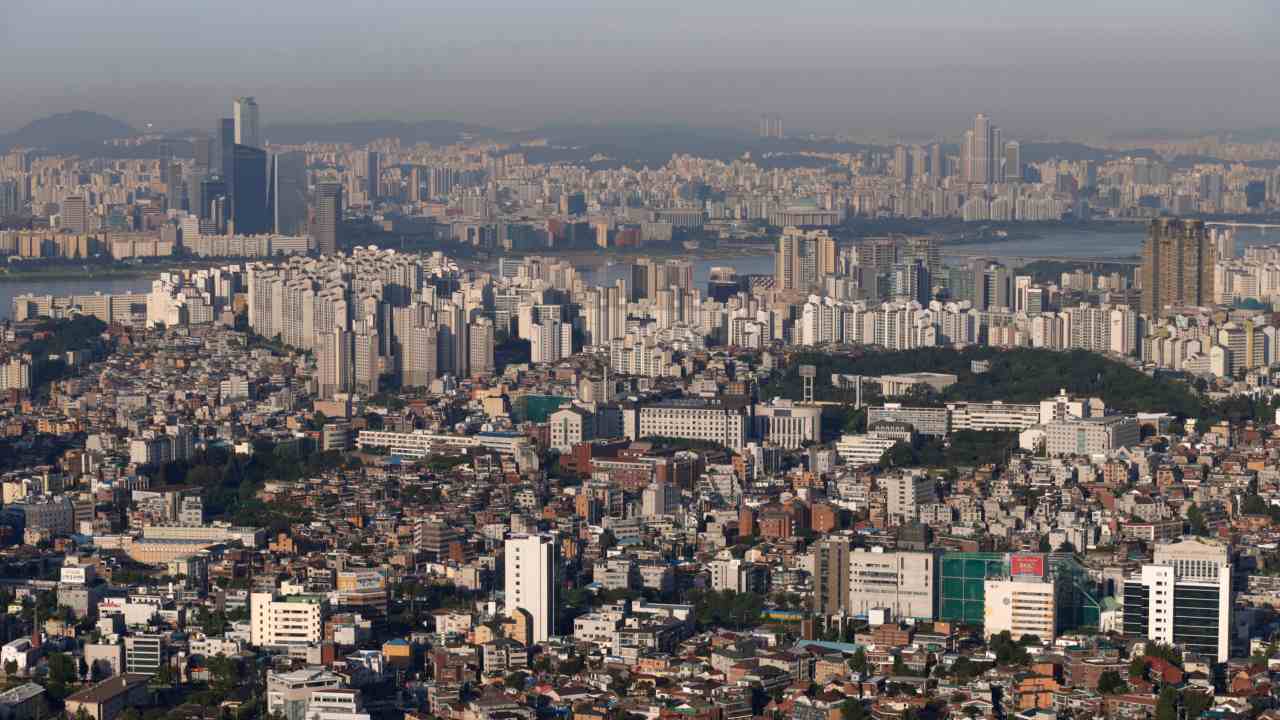7. South Korea | UHNWI in 2018: 1,893 | Projected UHNWI in 2023: 2,456 | % Growth (2018-2023): 30% (Image: Reuters)