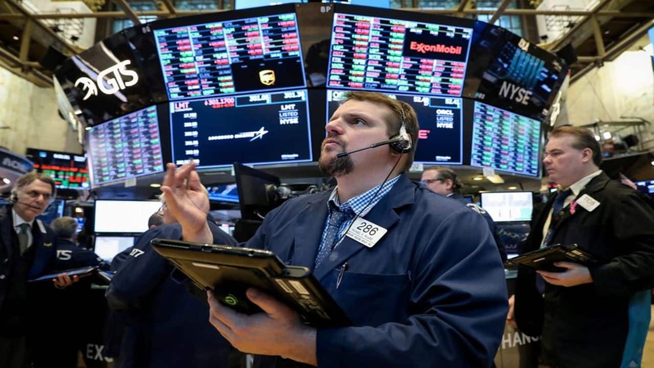 FIIs raise stake in these 6 stocks from Radhakishan Damani, Rakesh Jhunjhunwala's portfolios