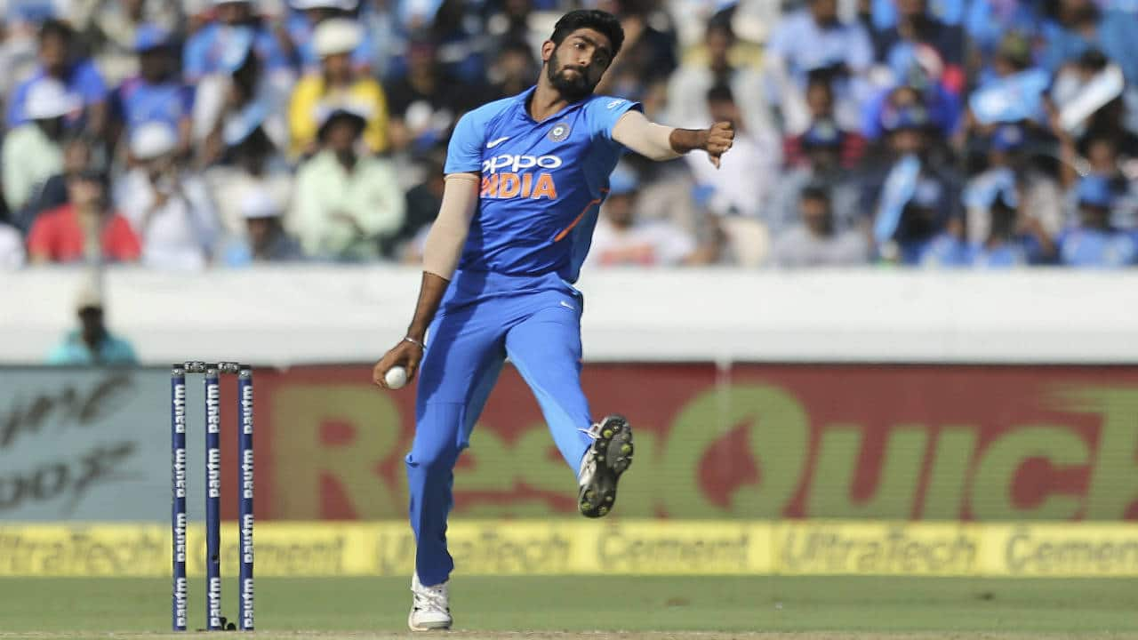 Kohli draws Rs 7 crore salary from BCCI, so does Bumrah: Here's how ...