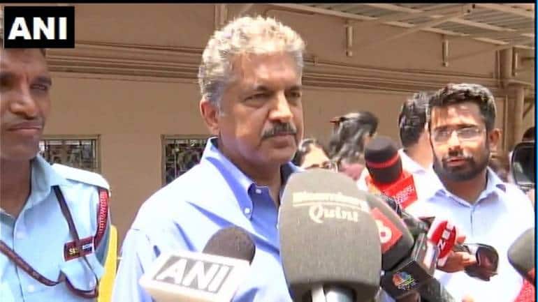Coronavirus pandemic | Anand Mahindra congratulates team for developing ...