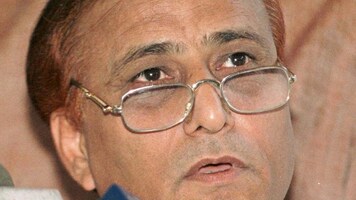 Allahabad HC grants bail to SP leader Azam Khan in Quality Bar land case
