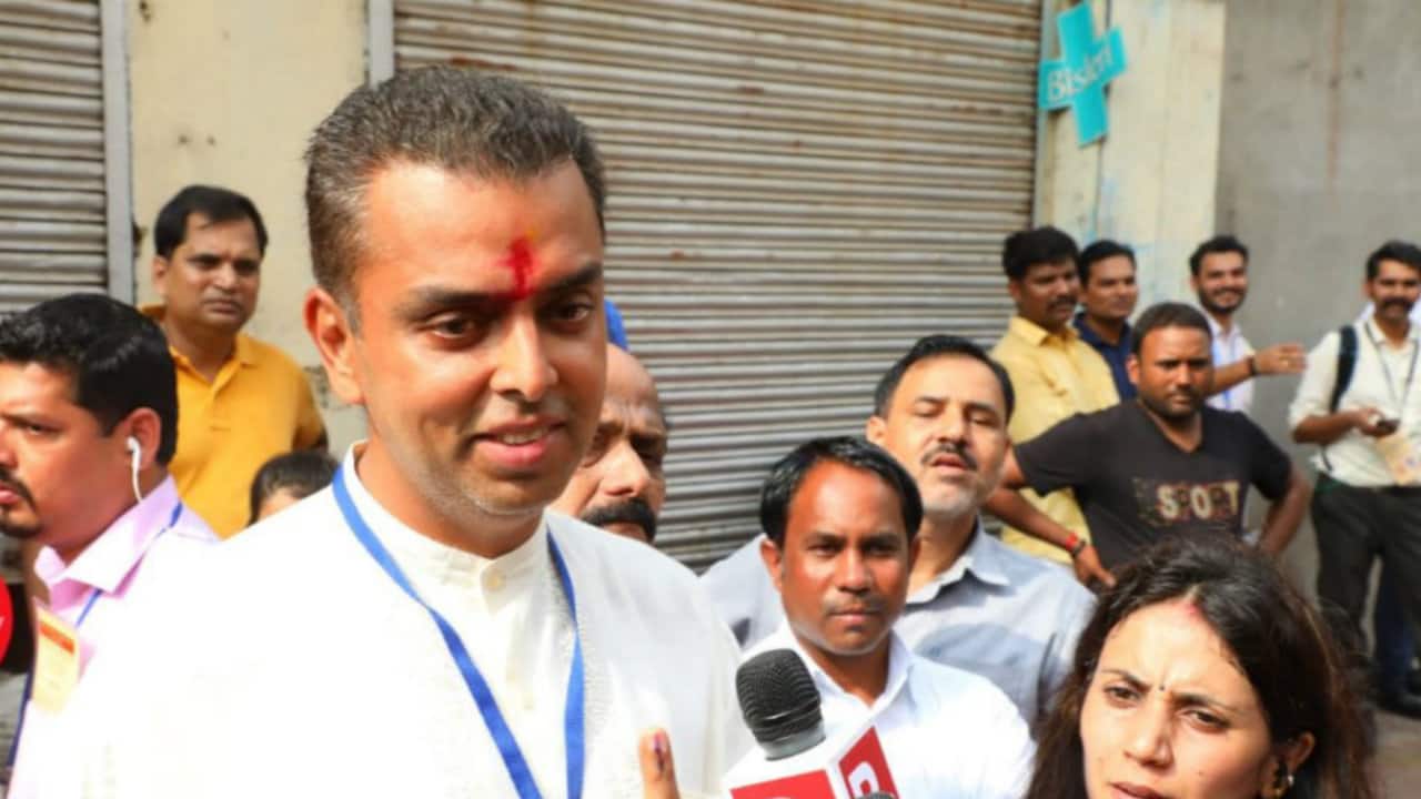 Milind Deora: Earlier in january, the day Congress leader Rahul Gandhi launched his Bharat Jodo Nyay Yatra, his once close aide Milind Deora quit the party. He then joined Eknath Shinde-led Shiv Sena faction