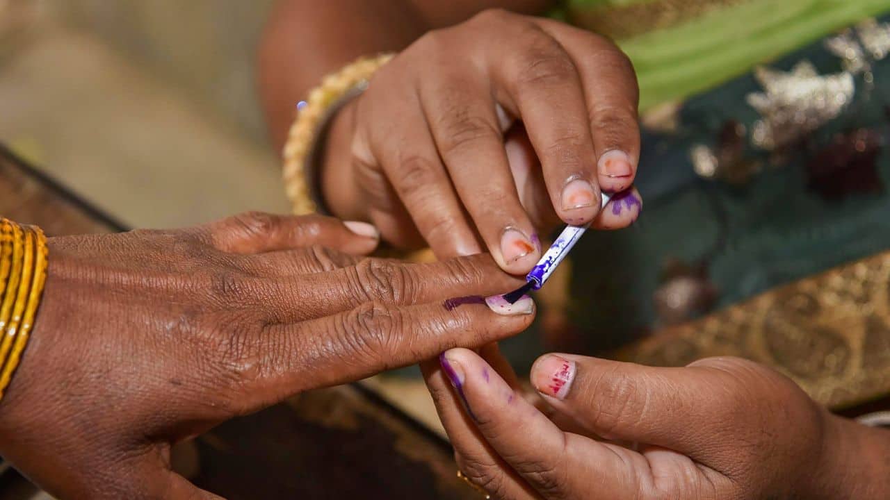 Moneycontrol on the Road: What's in a name? Ask Pragya Thakur and Pragya Thakur in Bhopal Moneycontrol on the Road: What's in a name? Ask Pragya Thakur and Pragya Thakur in Bhopal