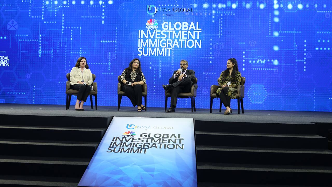 </a> Evening Session | FDI... WHY? WHAT COUNTRIES & AGENCIES ARE DOING TO ATTRACT INVESTSORS<br />FROM LEFT TO RIGHT : 1. Doris Anne Sadler : President & CEO, World Trade Center Indianapolis<br />2. Tanaz Buhariwalla : Director India, IDA Ireland<br />3. Gautam Srinivasan : Moderator, CNBC-TV18<br />4. Arbinder Pal : Trade Commissioner, Consulate General of Canada