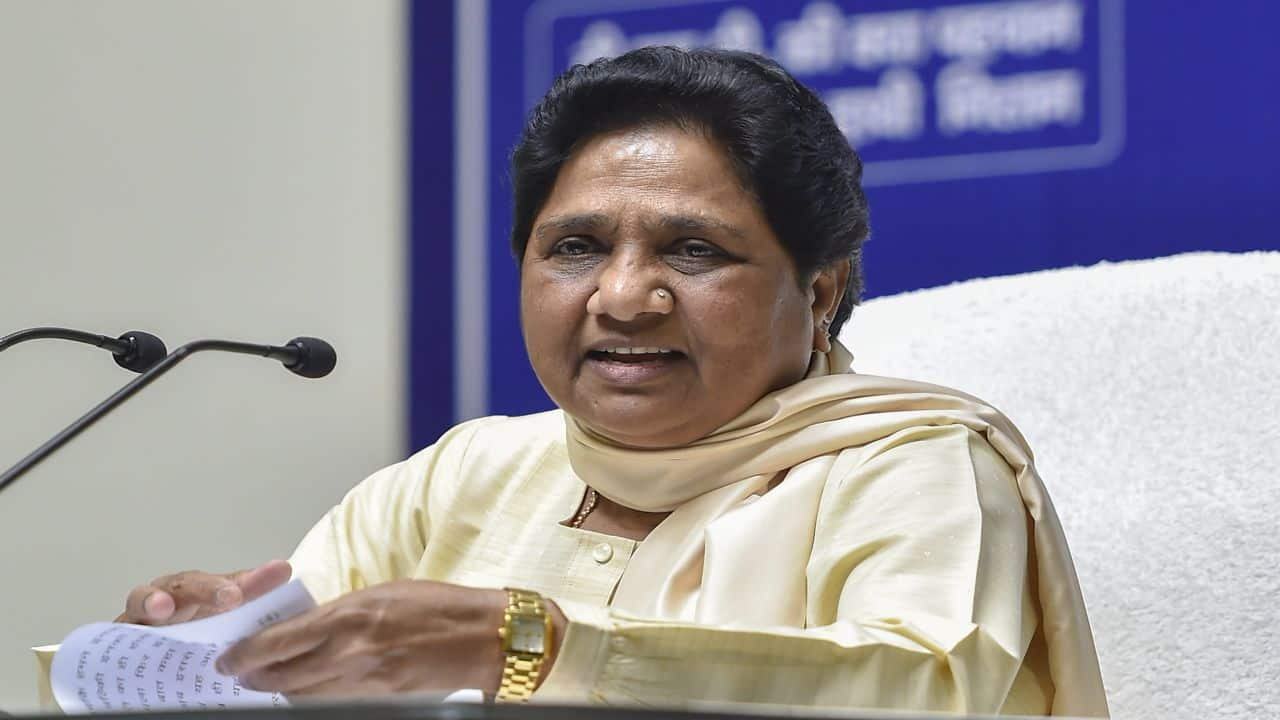 Mayawati UP Politics Story: Organization Formed To Prevent Crime Against  Dalits | राजनीति के किरदार और किस्से-9: रेप की कोशिश पर दलित महिला ने ठाकुर  को घायल कर दिया था, थाने में