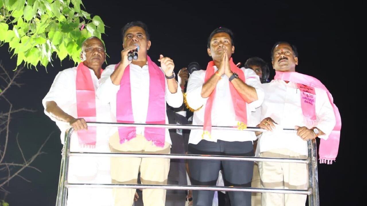 Telangana Rashtriya Samithi (TRS) working president KT Rama Rao during a roadshow in Nacharam, Telangana. (Image: TRS, Twitter)