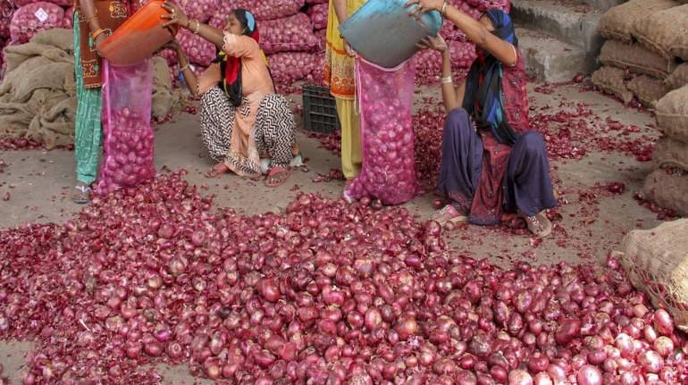 Onion price hits Rs 11,000 per quintal mark in Maharashtra's Nashik