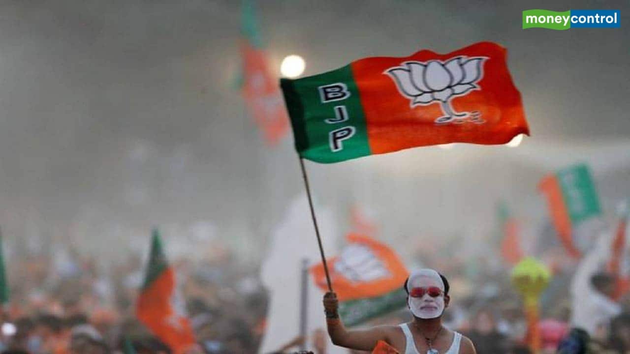 BJP’s Tamil Nadu unit launches helpline to obtain loans BJP’s Tamil Nadu unit launches helpline to obtain loans