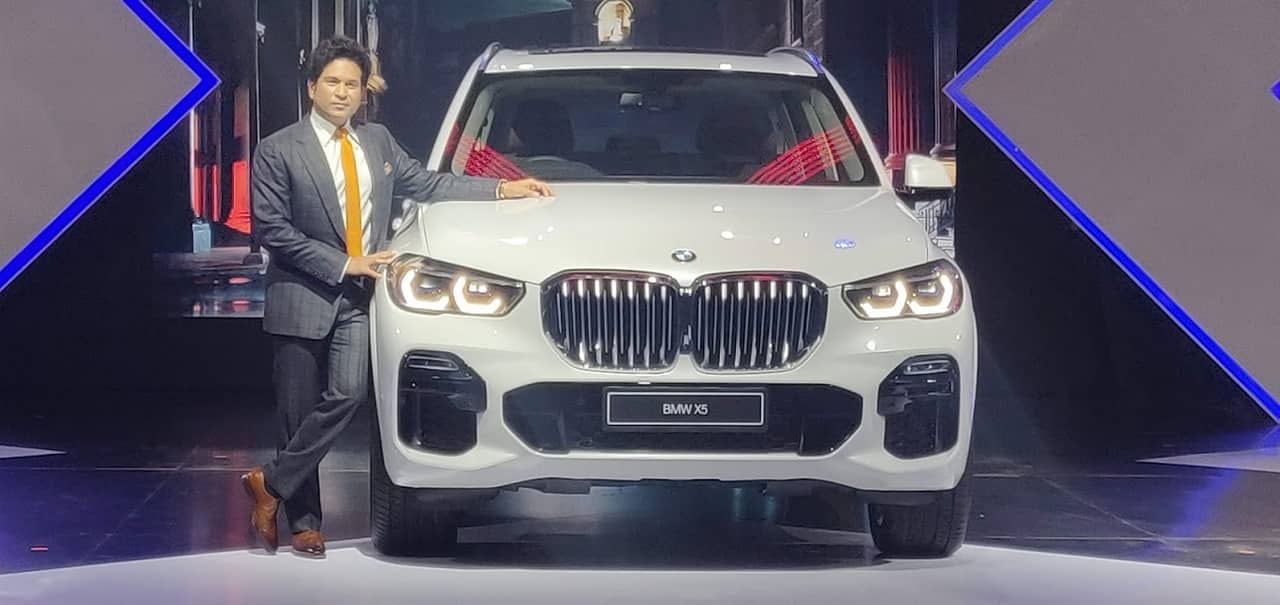 Cricket legend Sachin Tendulkar was a part of the event to present the updated BMW X Series (Image: Moneycontrol)